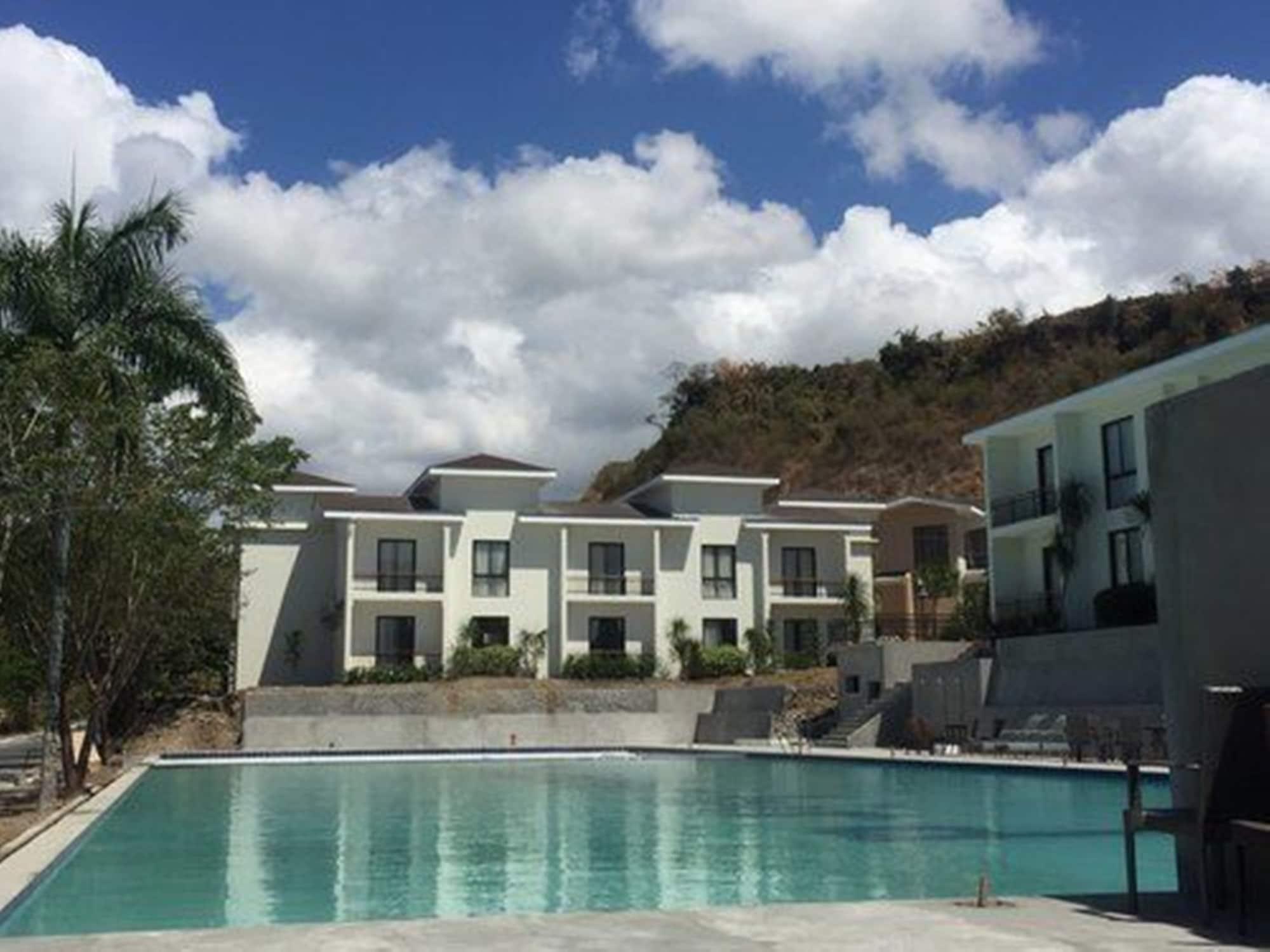 Thunderbird Resorts - Rizal Binangonan Exterior photo