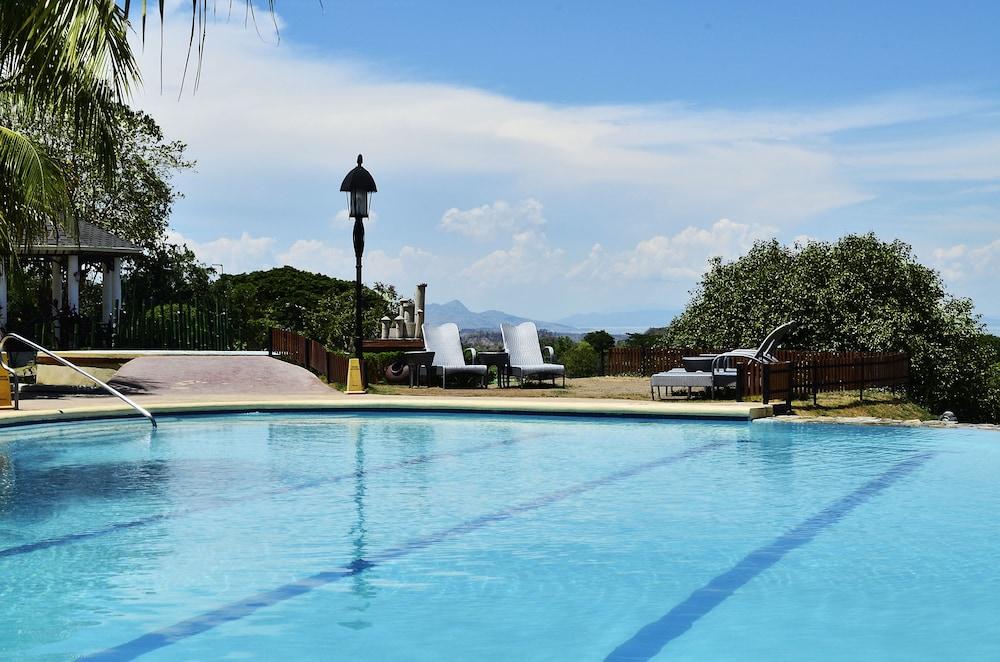 Thunderbird Resorts - Rizal Binangonan Exterior photo