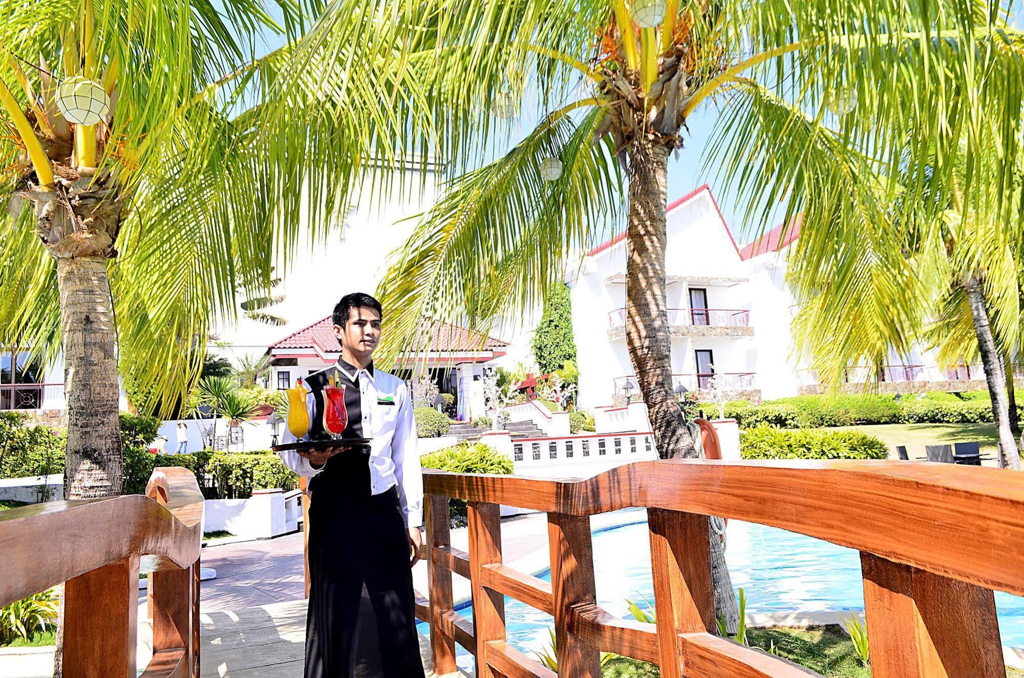 Thunderbird Resorts - Rizal Binangonan Exterior photo