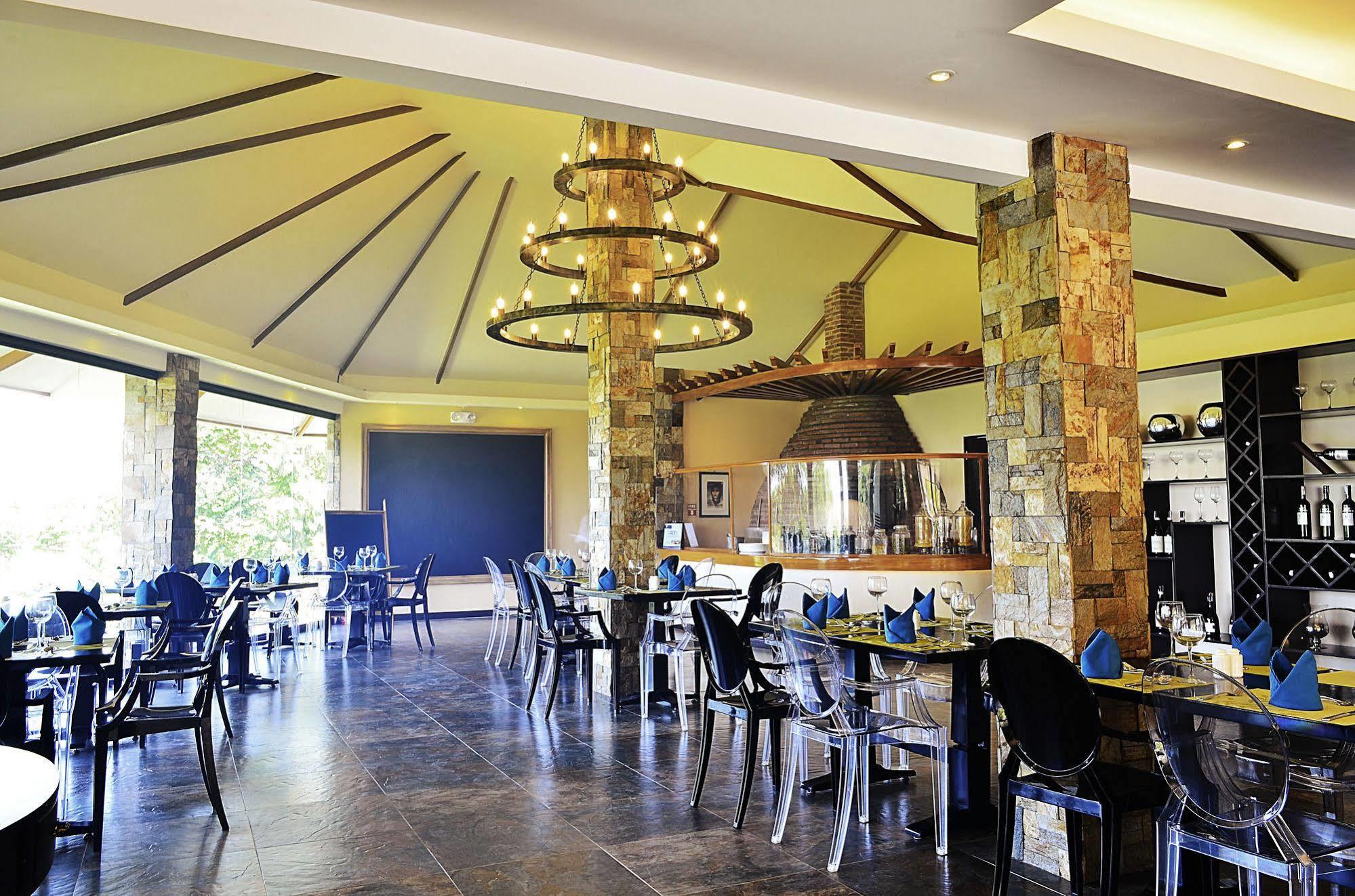 Thunderbird Resorts - Rizal Binangonan Exterior photo