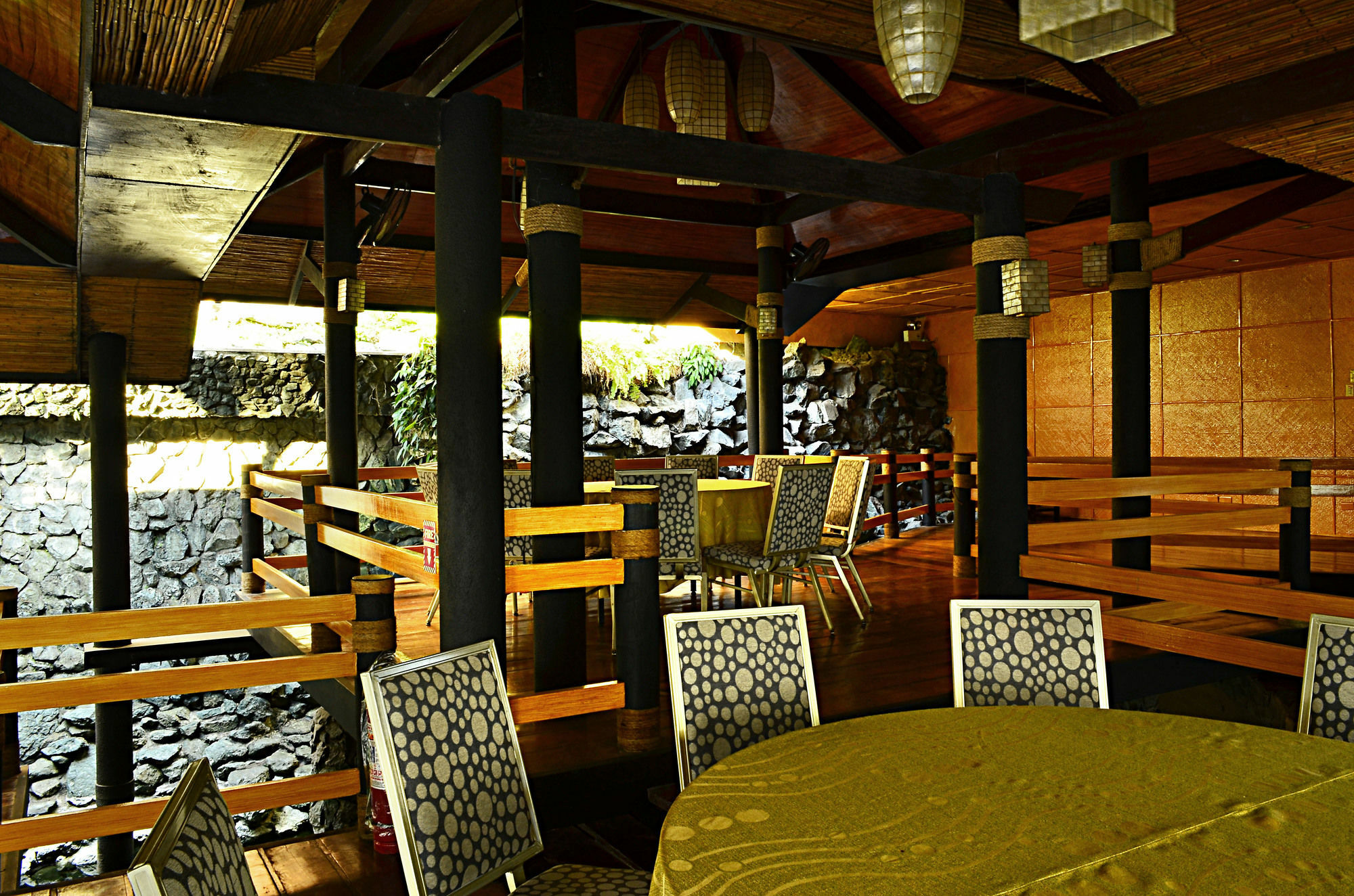 Thunderbird Resorts - Rizal Binangonan Exterior photo