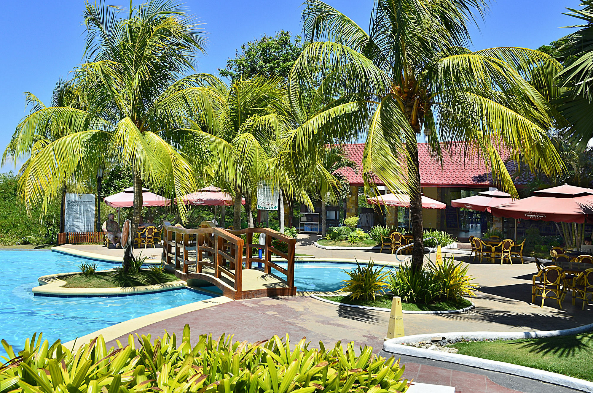 Thunderbird Resorts - Rizal Binangonan Exterior photo